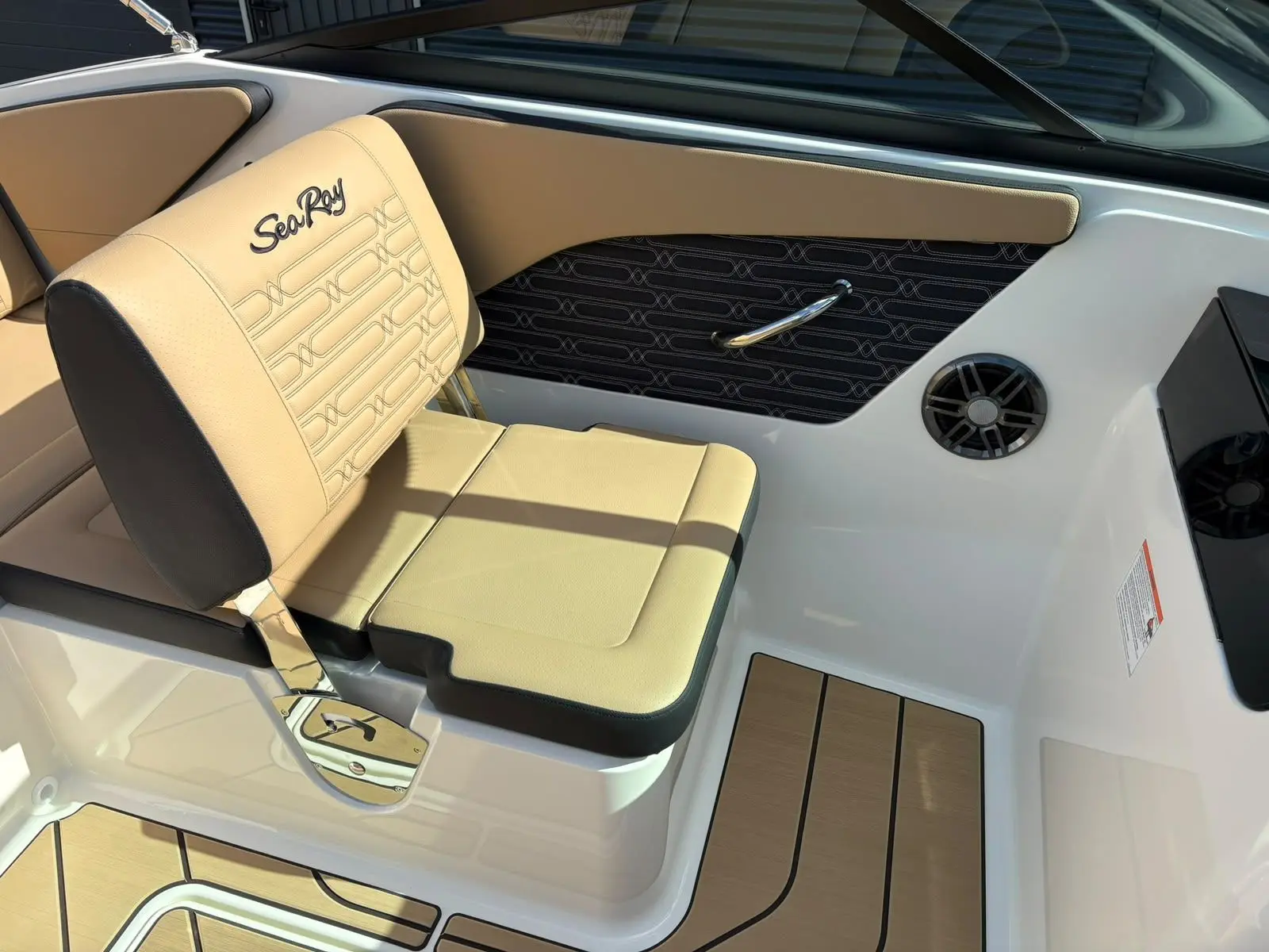 Sea Ray SPX 190 (2027) — foto 27 van 39