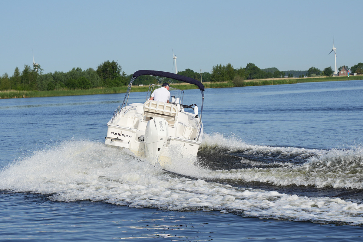 Boston Whaler 210 Montauk — foto 9 van 50