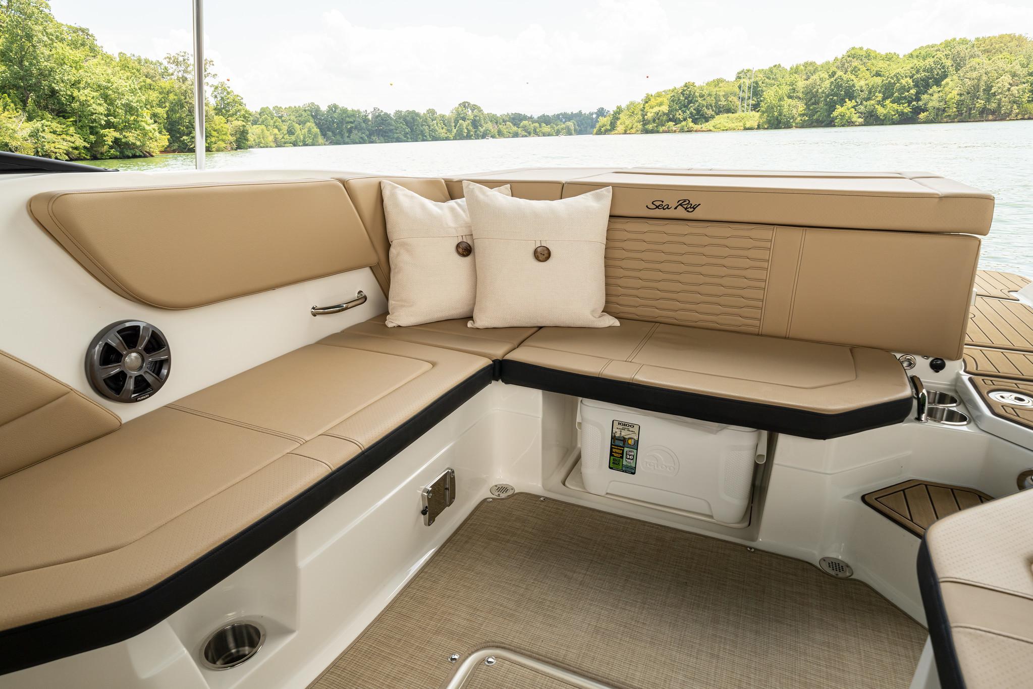 Sea Ray SPX 230 — foto 21 van 27