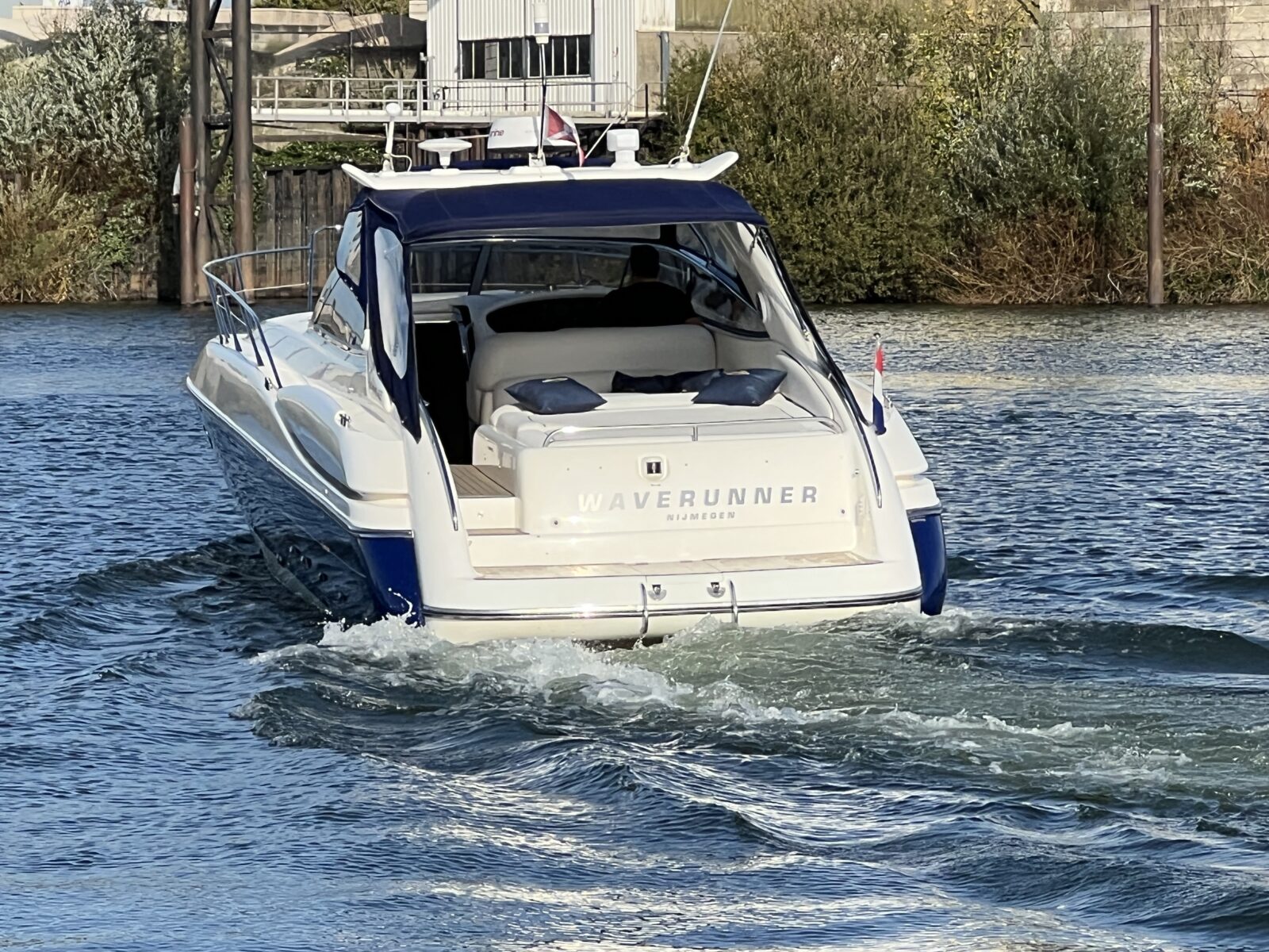 Sunseeker Superhawk 48 Cabrio — foto 3 van 48