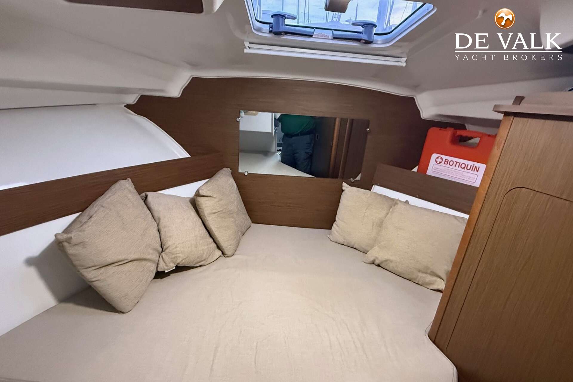 Beneteau Antares 7.80 — foto 14 van 20