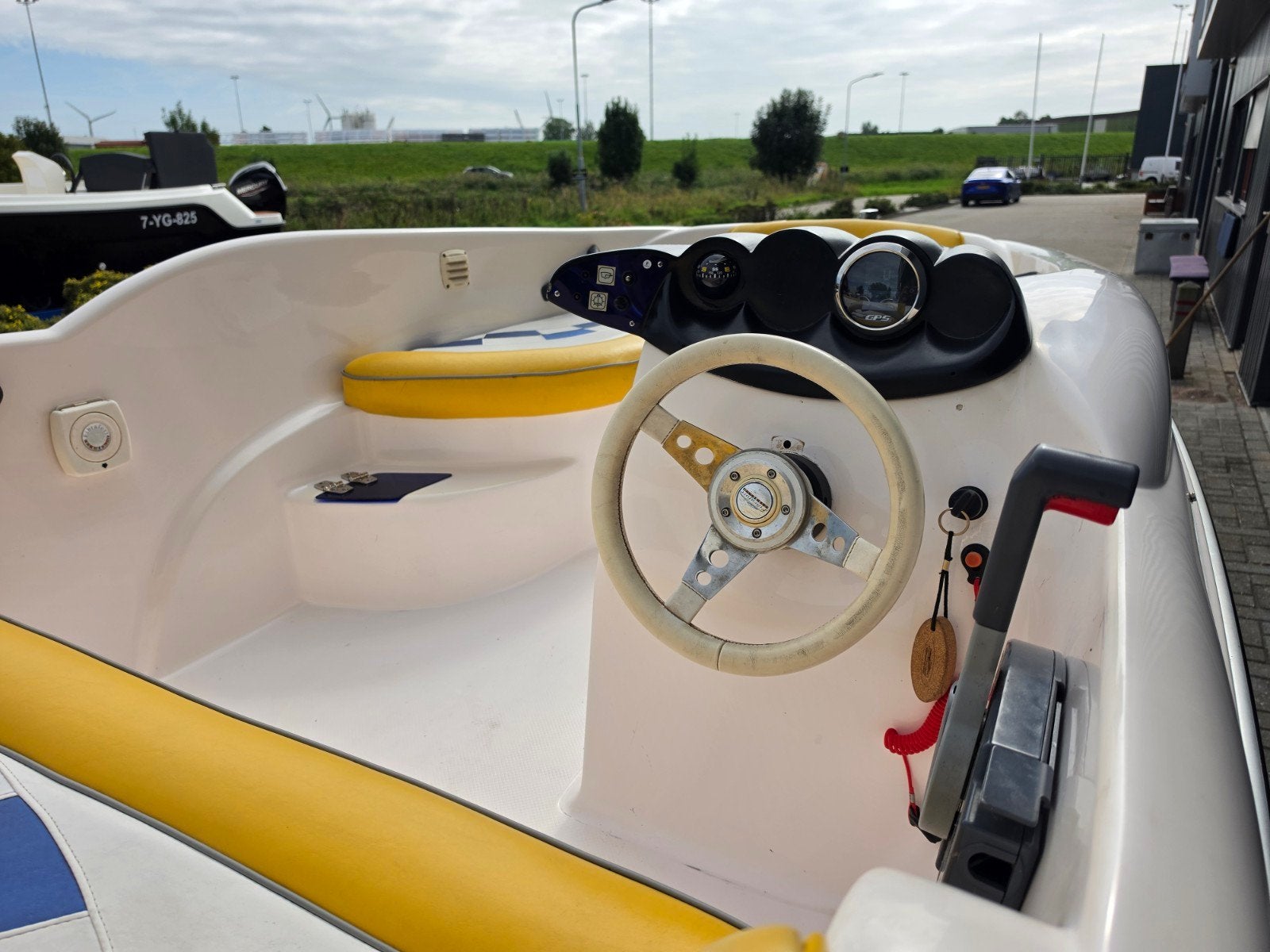 UNIEK! Snelle Twister 150 + Suzuki 25PK V-Twin 4 Takt — foto 5 van 13