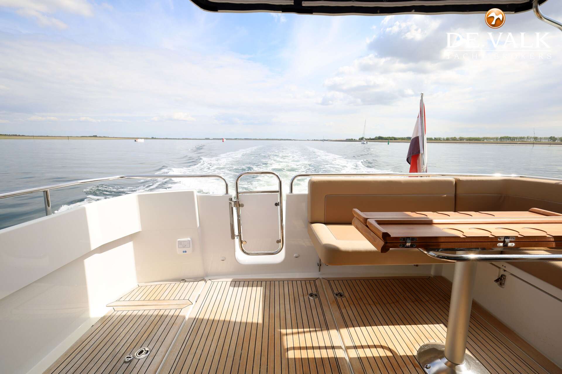Nimbus 365 Coupe — foto 17 van 40