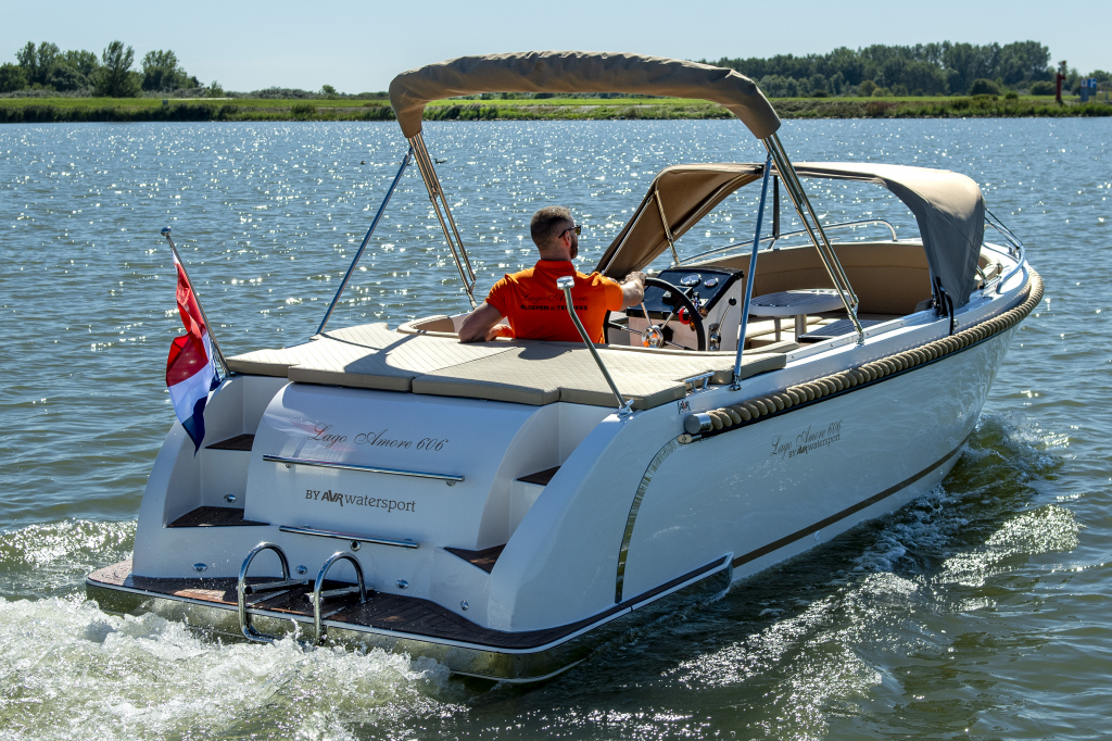 Lago Amore 606 Tender — foto 3 van 15