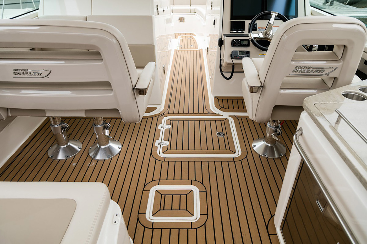 Boston Whaler 320 Vantage — foto 17 van 20