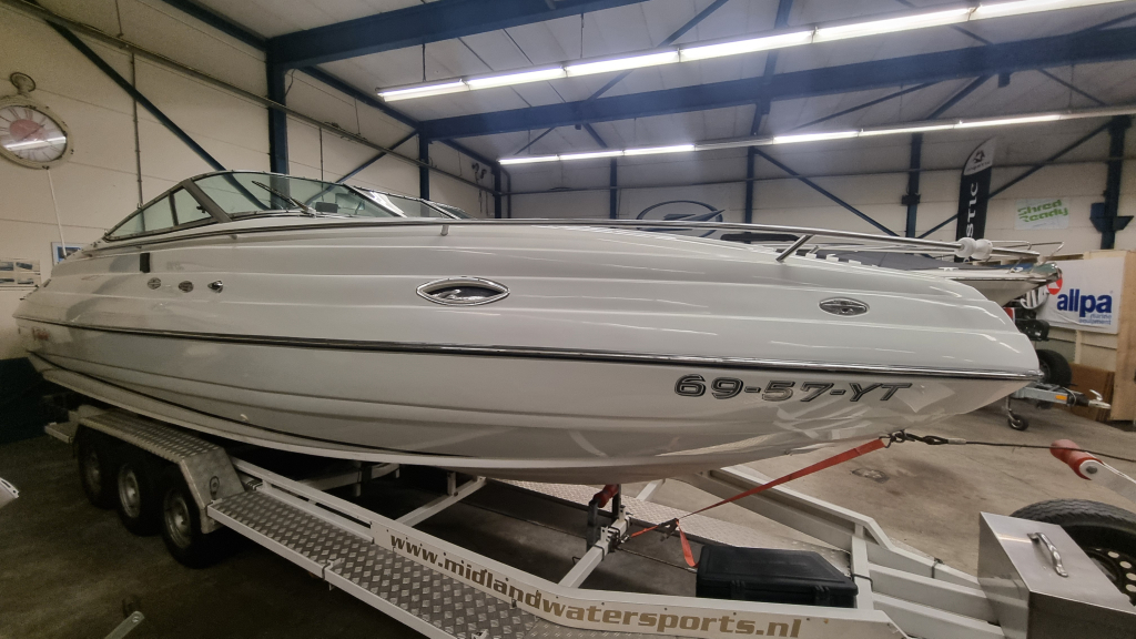 Mariah Z258 Shabah met MerCruiser 7,4 MPI DuoProp met 310pk (BOMVOL!) — foto 2 van 31