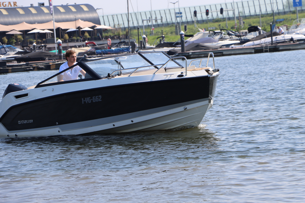 Quicksilver 675 Bowrider — foto 3 van 33
