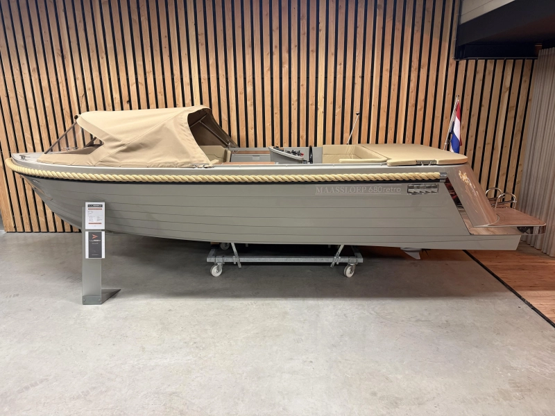 Maassloep 680 Retro 60pk Honda Nieuw — foto 1 van 12
