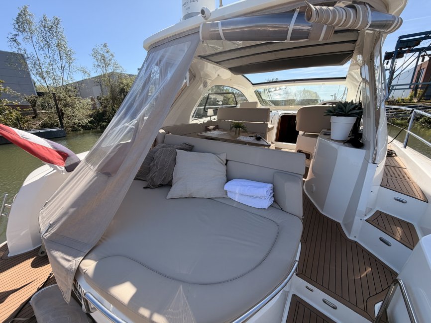 Bavaria Yachtbau GmbH Bavaria 43 HT — foto 9 van 12