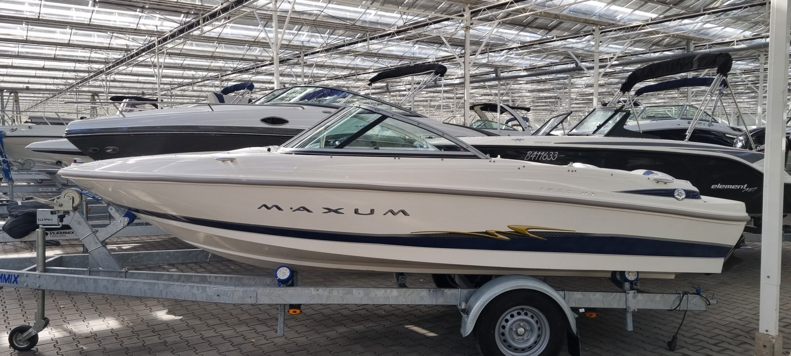 Maxum 1800 MX