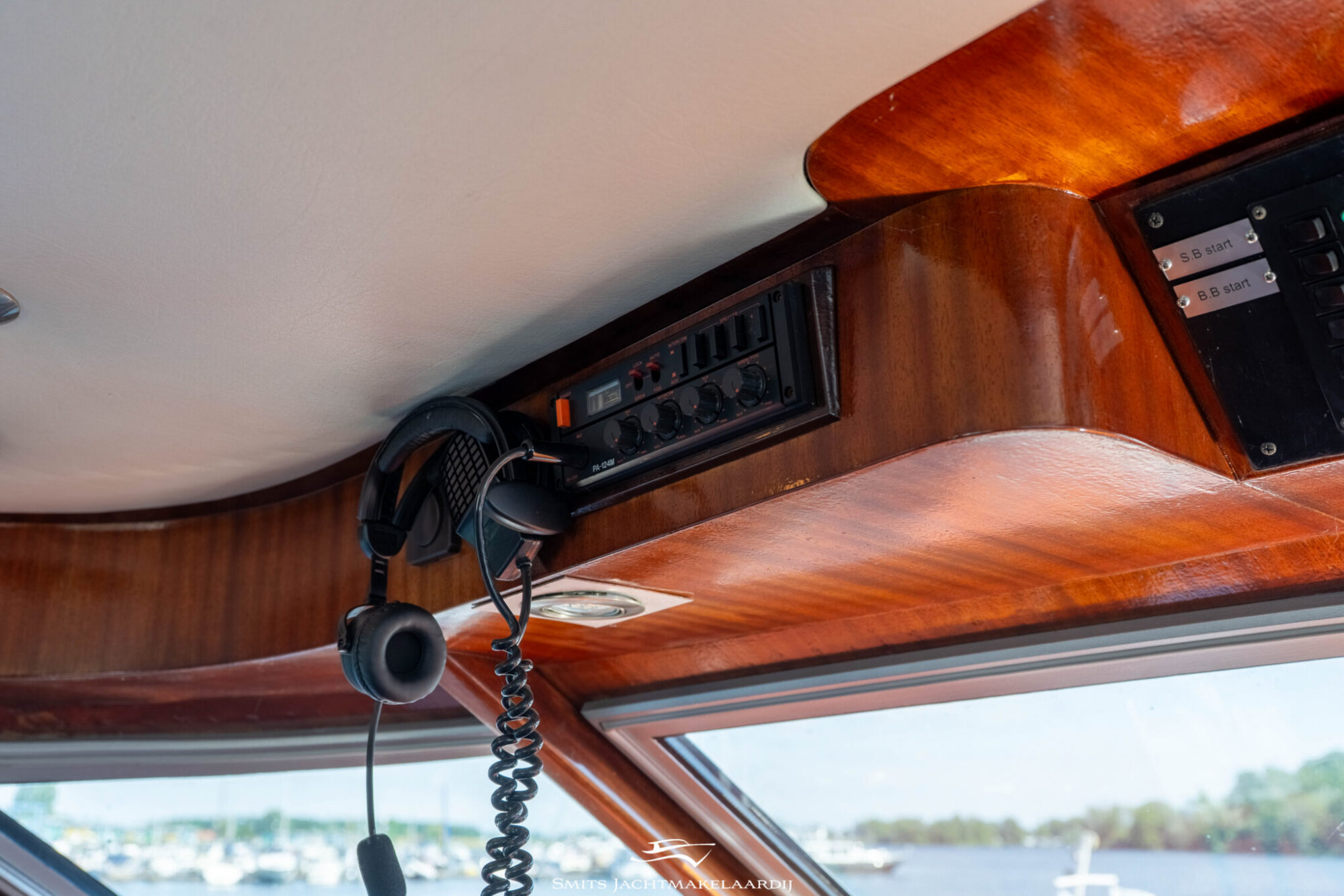Van der Valk Valk Vitesse 54 Stabilizers — foto 16 van 98
