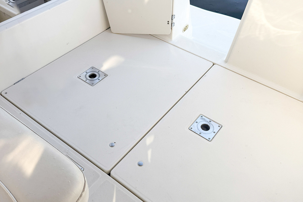 Maxum 3300 SCR — foto 31 van 44