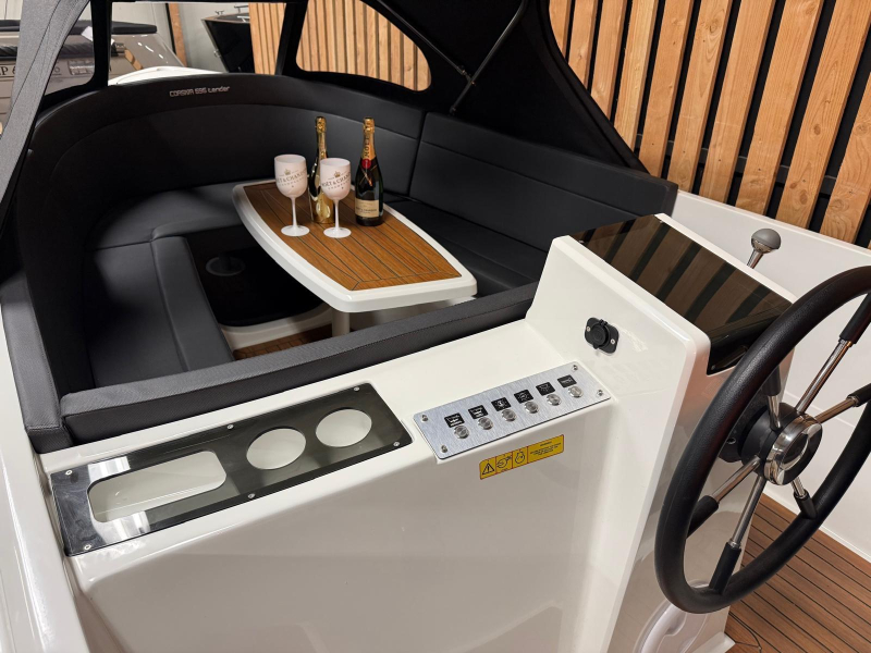 Corsiva 595 Tender 20pk Honda Nieuw — foto 12 van 12