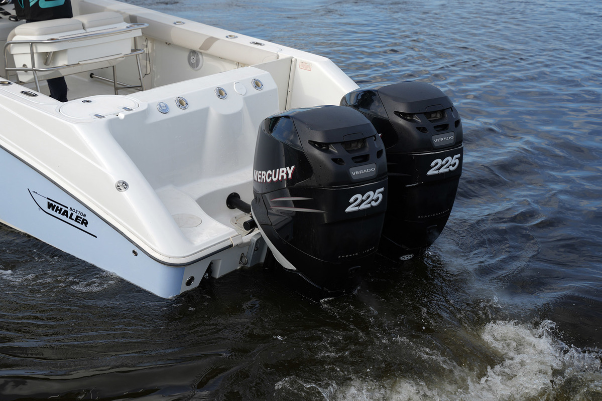 Boston Whaler 270 Outrage — foto 34 van 44
