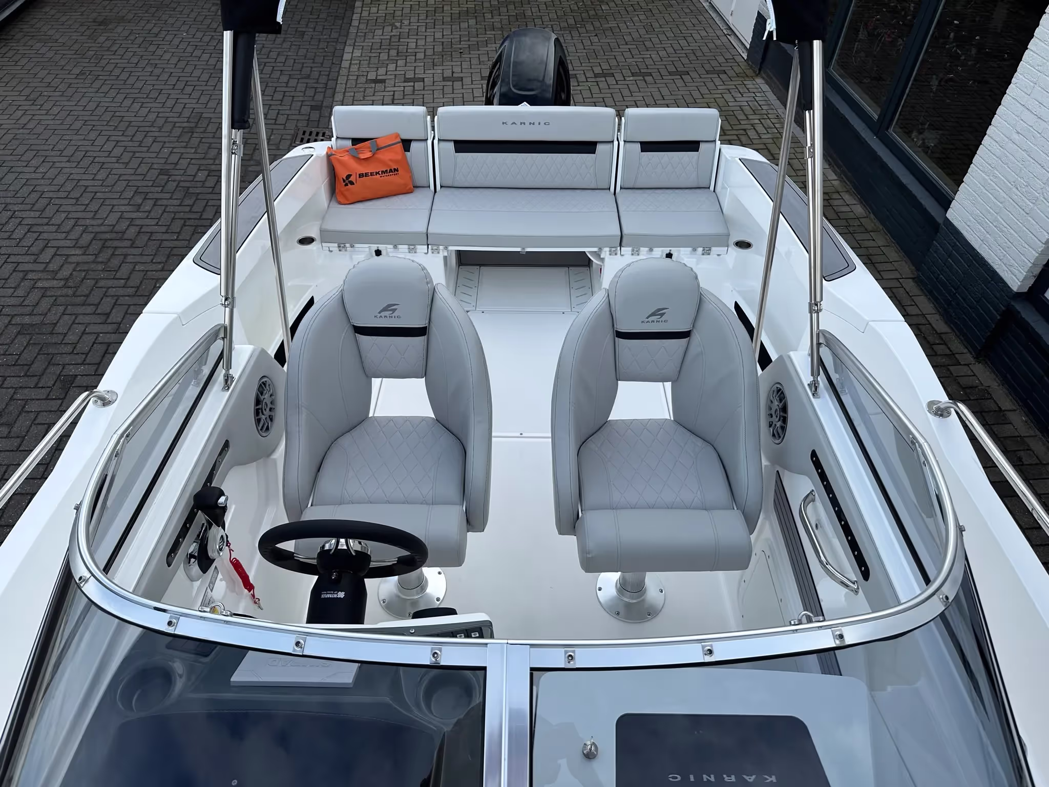 Karnic SL640 Walkaround — foto 8 van 25