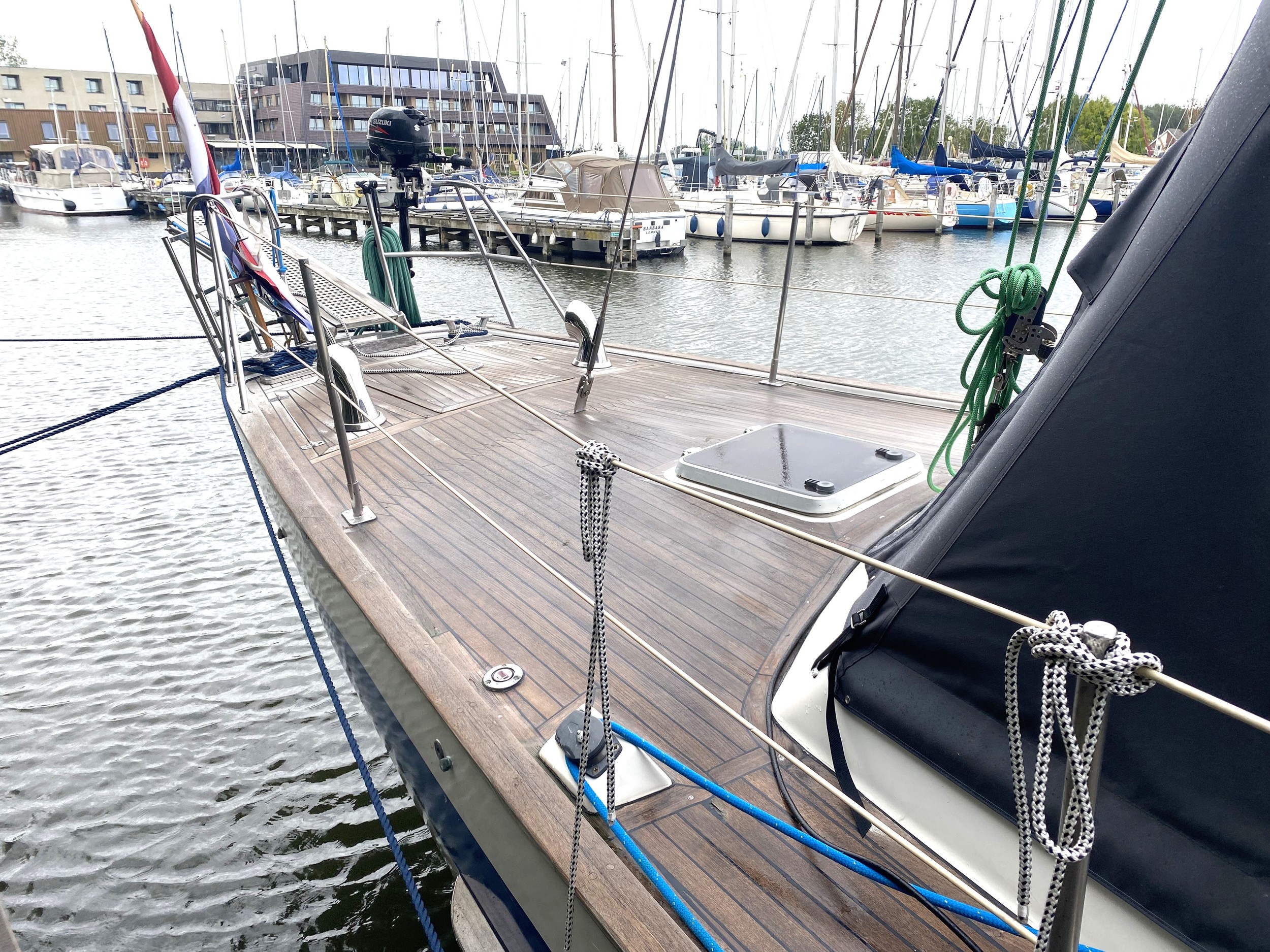 Irwin 49 Blue Water Cruiser — foto 13 van 35