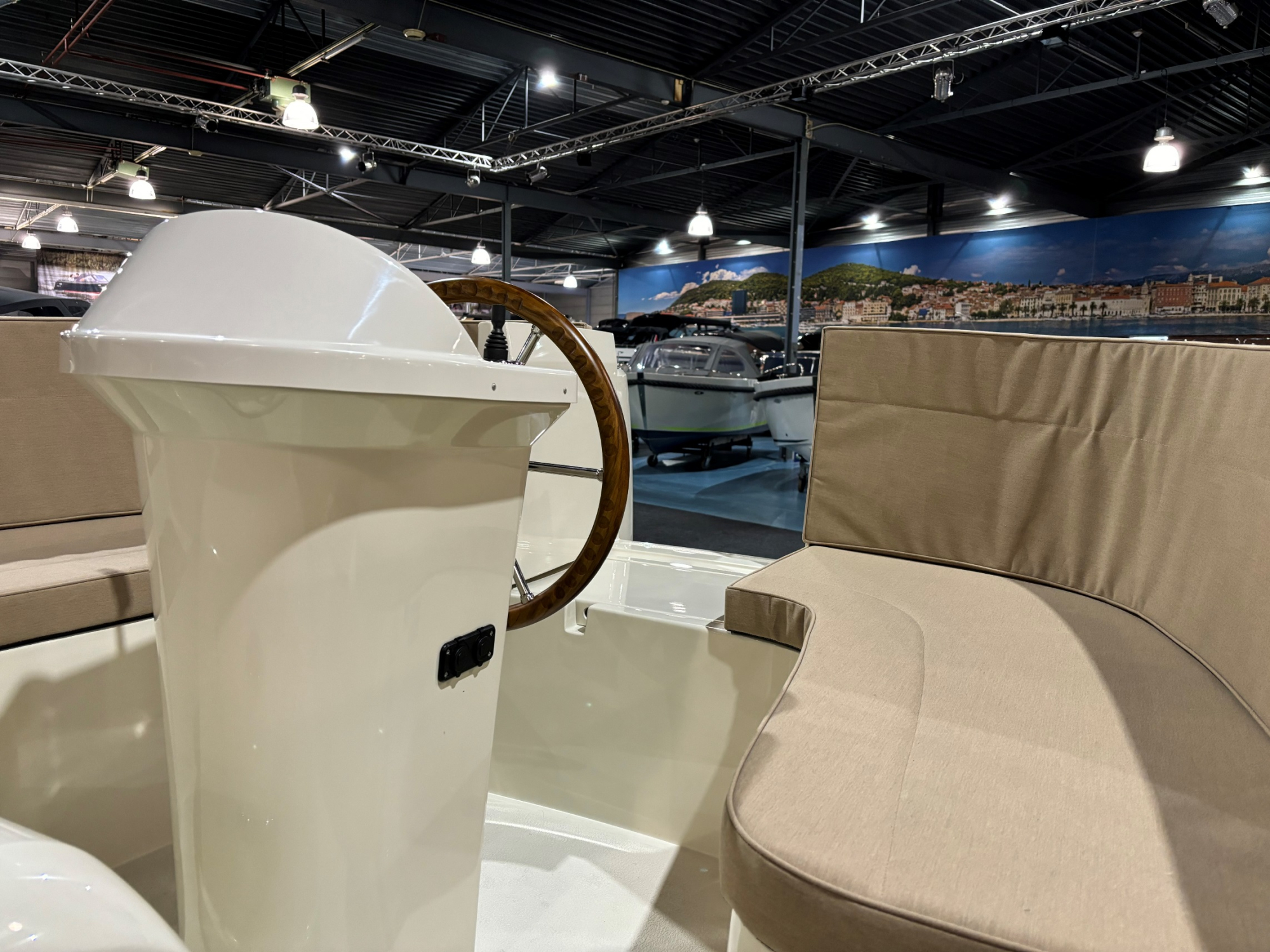 Maril 6NXT creme op voorraad — foto 13 van 19