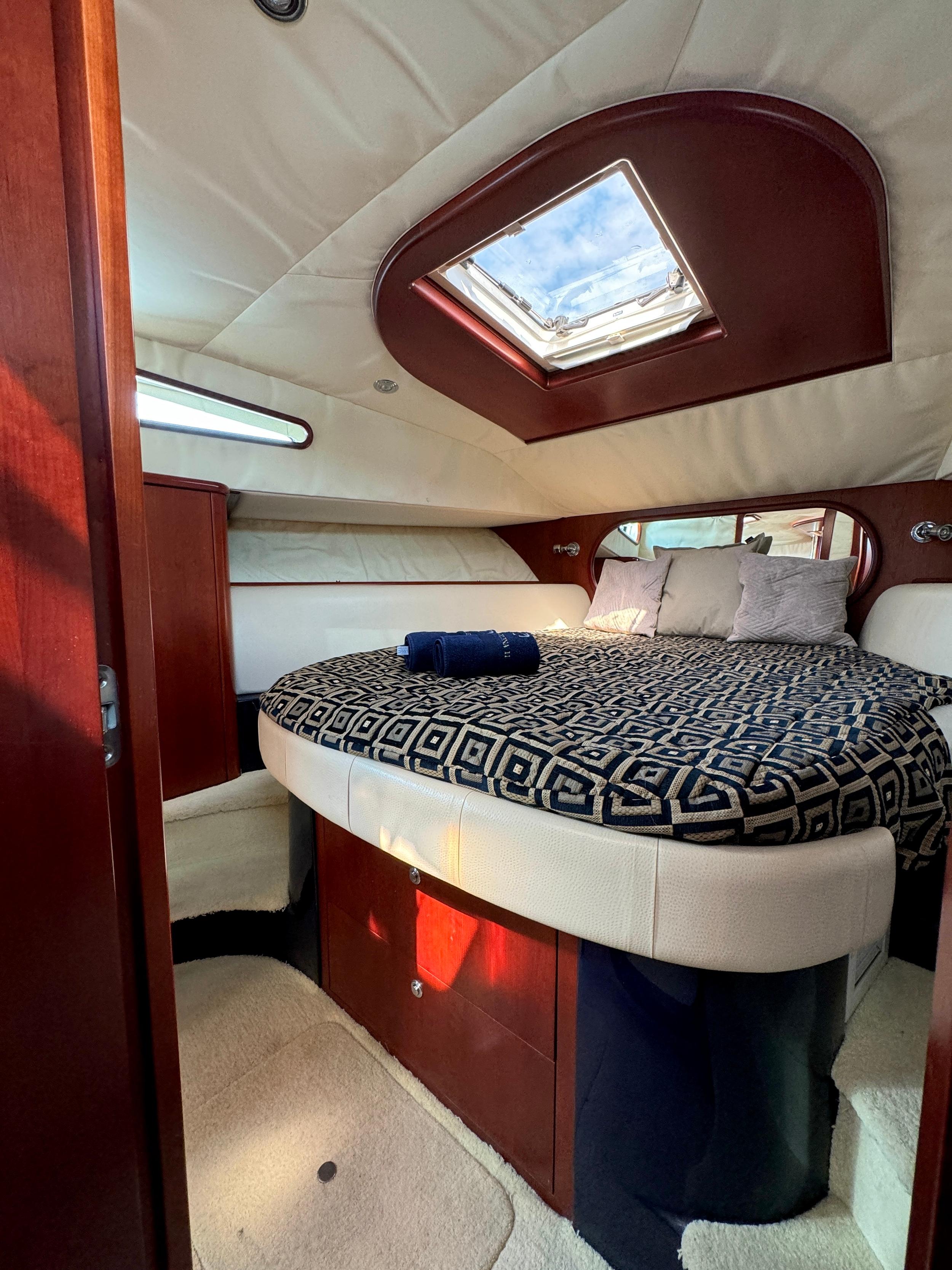 Chris-Craft Roamer 40 Lobster — foto 32 van 67