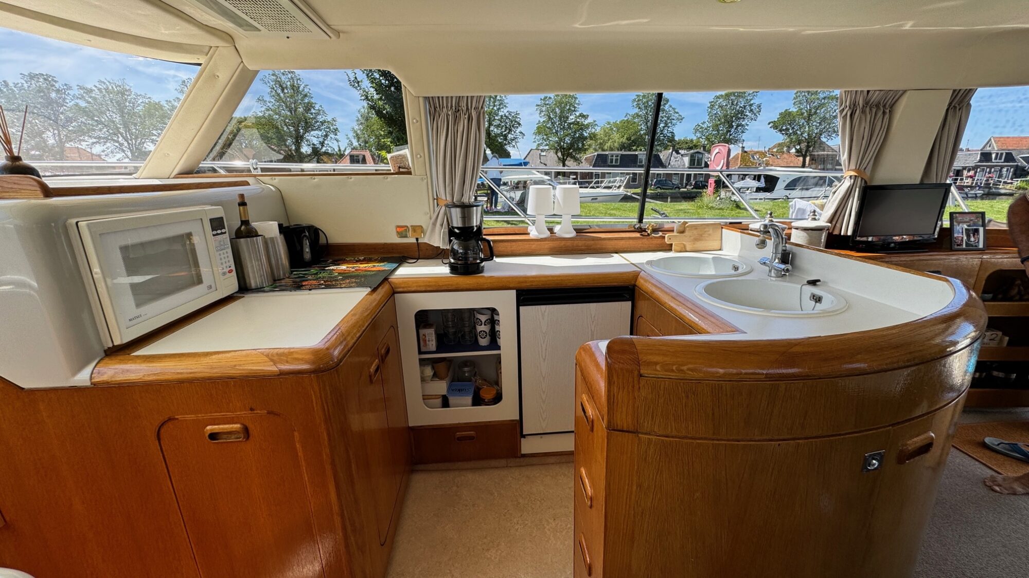 Whitewater Wolfe 46 Flybridge — foto 7 van 31