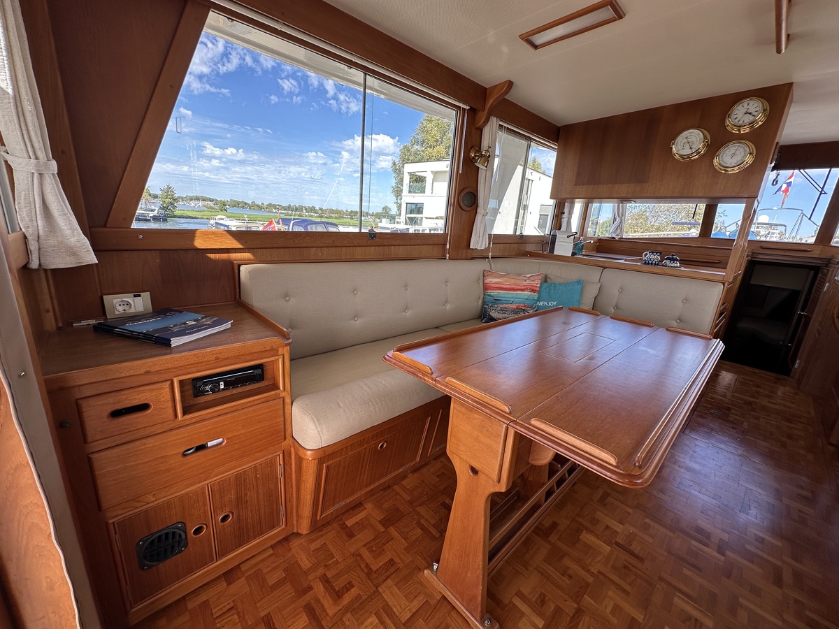 Grand Banks 42 europa — foto 5 van 39
