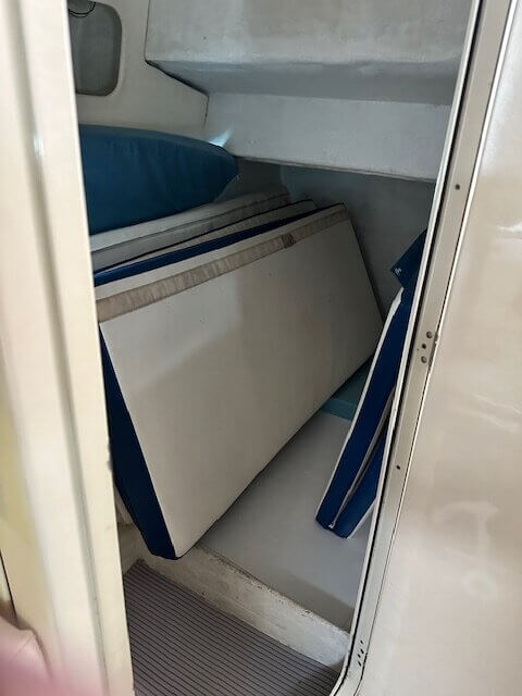 Airon Marine 334 - BluYachting — foto 10 van 12