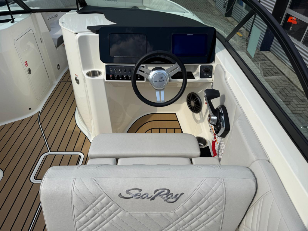 Sea Ray SDX 230 — foto 34 van 46