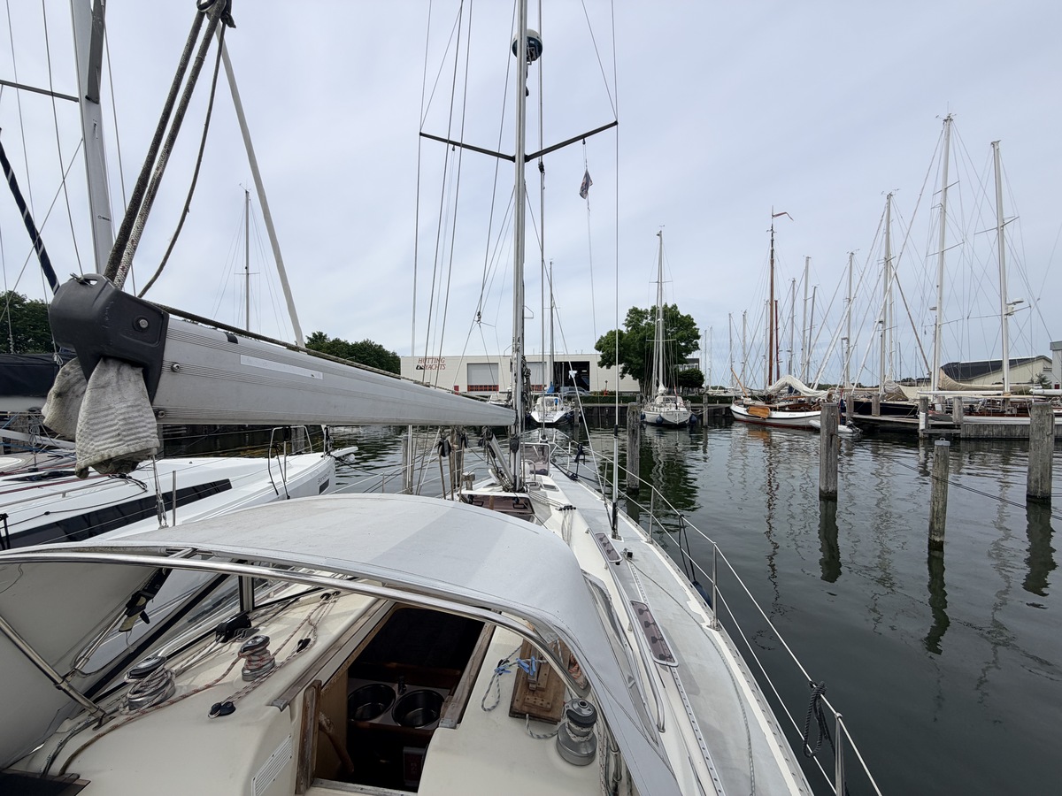 Bavaria Yachtbau GmbH Bavaria Yachts 350 Lagoon — foto 5 van 12