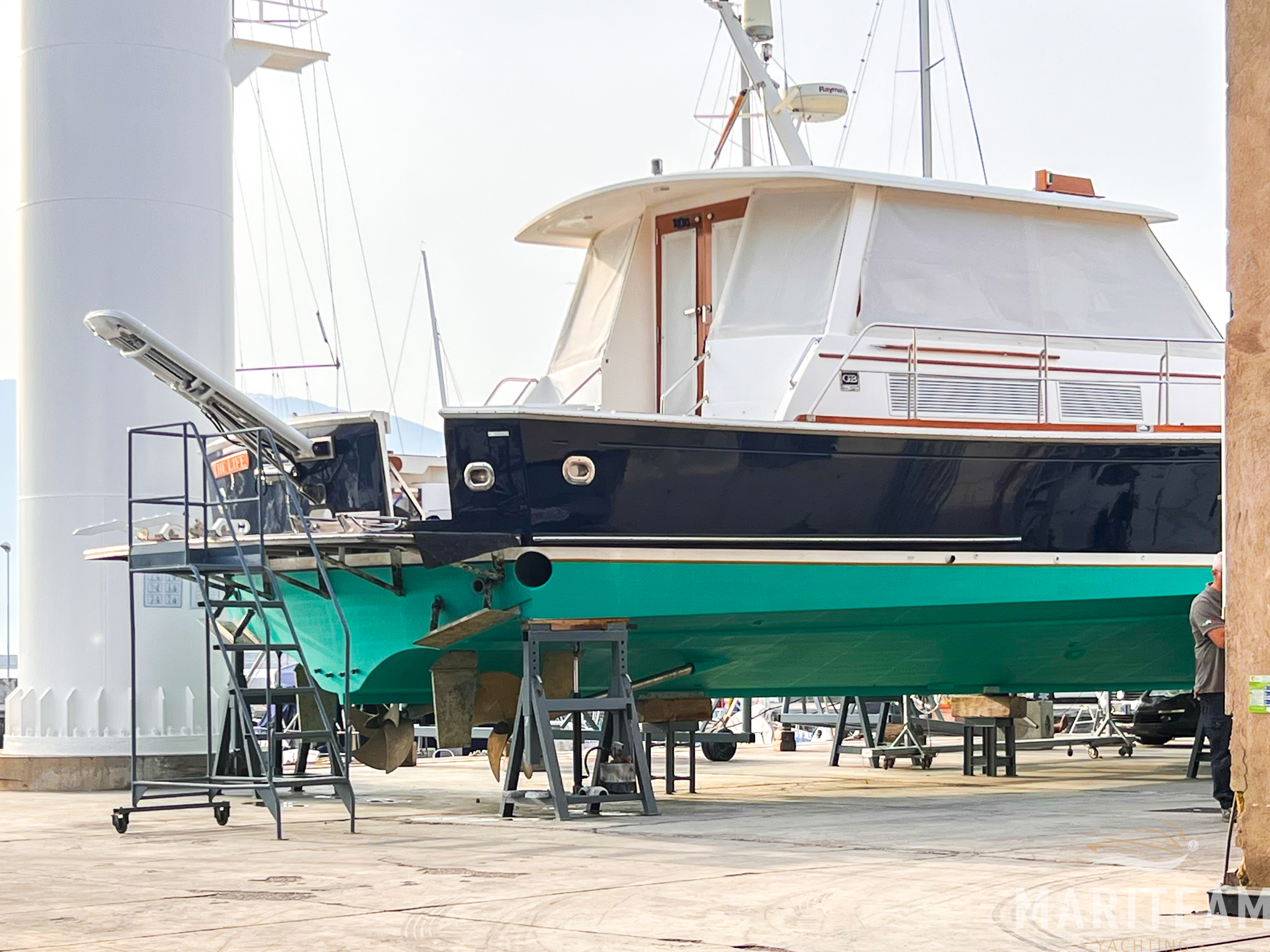 hoofdmotor(en): Grand Banks Eastbay 54 SX 'The Life' — foto 5 van 7