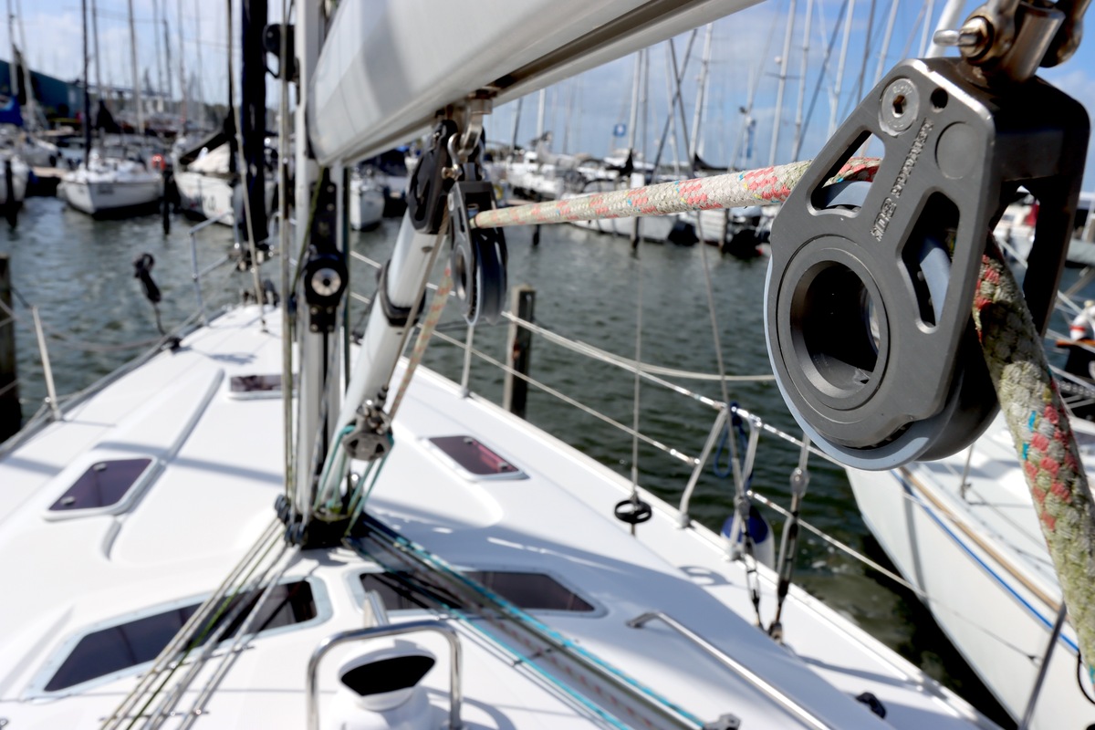 Bavaria 42-3 Cruiser — foto 72 van 86