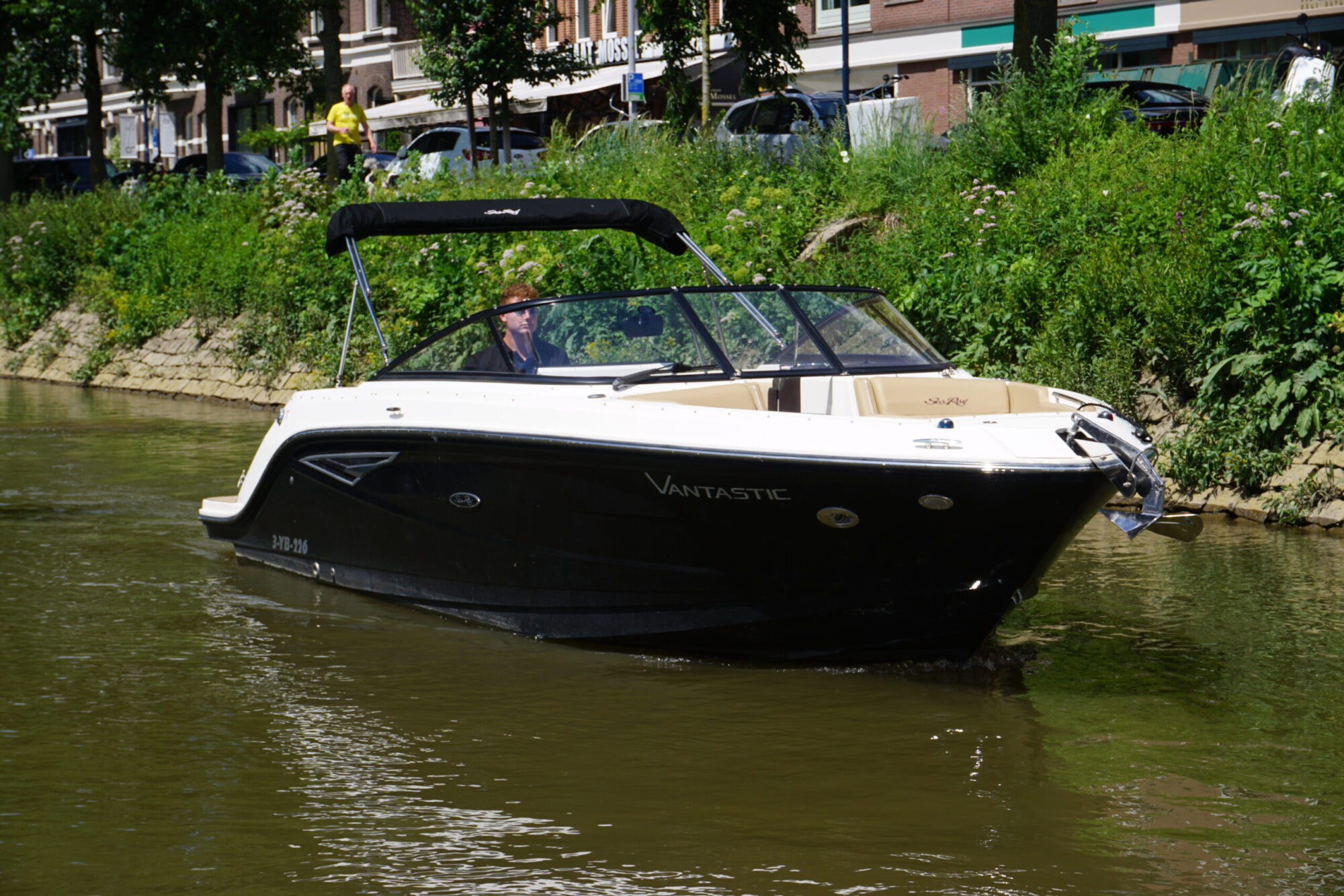 Sea Ray 250 SLX — foto 3 van 33