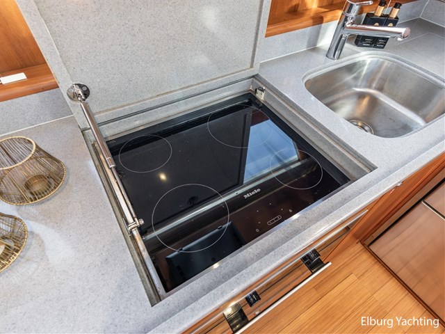 Trader 42 - Cabrio — foto 22 van 76