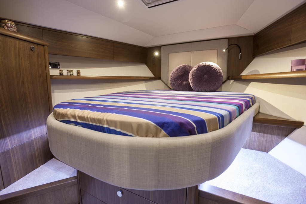 Haines 400 Aft Cabin — foto 9 van 22