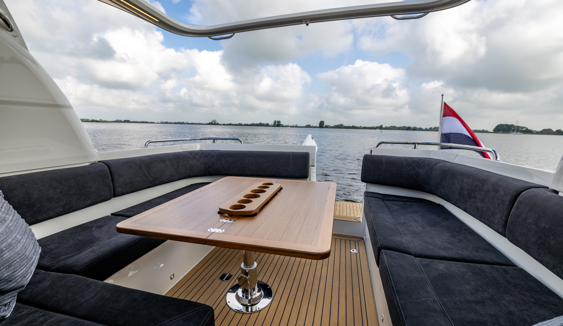 Marex 310 Sun Cruiser — foto 21 van 21