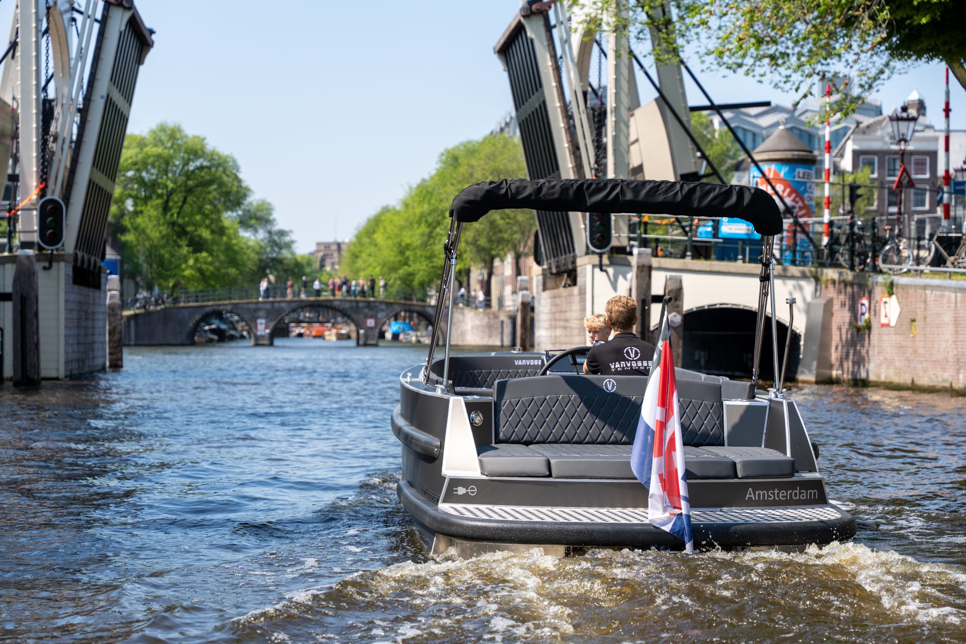 Van Vossen VanVossen E-Tender 650 — foto 4 van 8