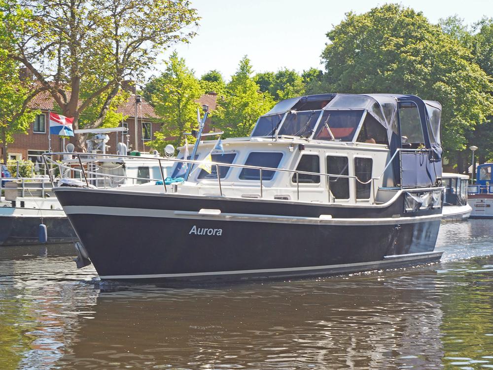 Hof Scheepstechniek, Irnsum Ankertrawler 1080 AK — foto 3 van 11