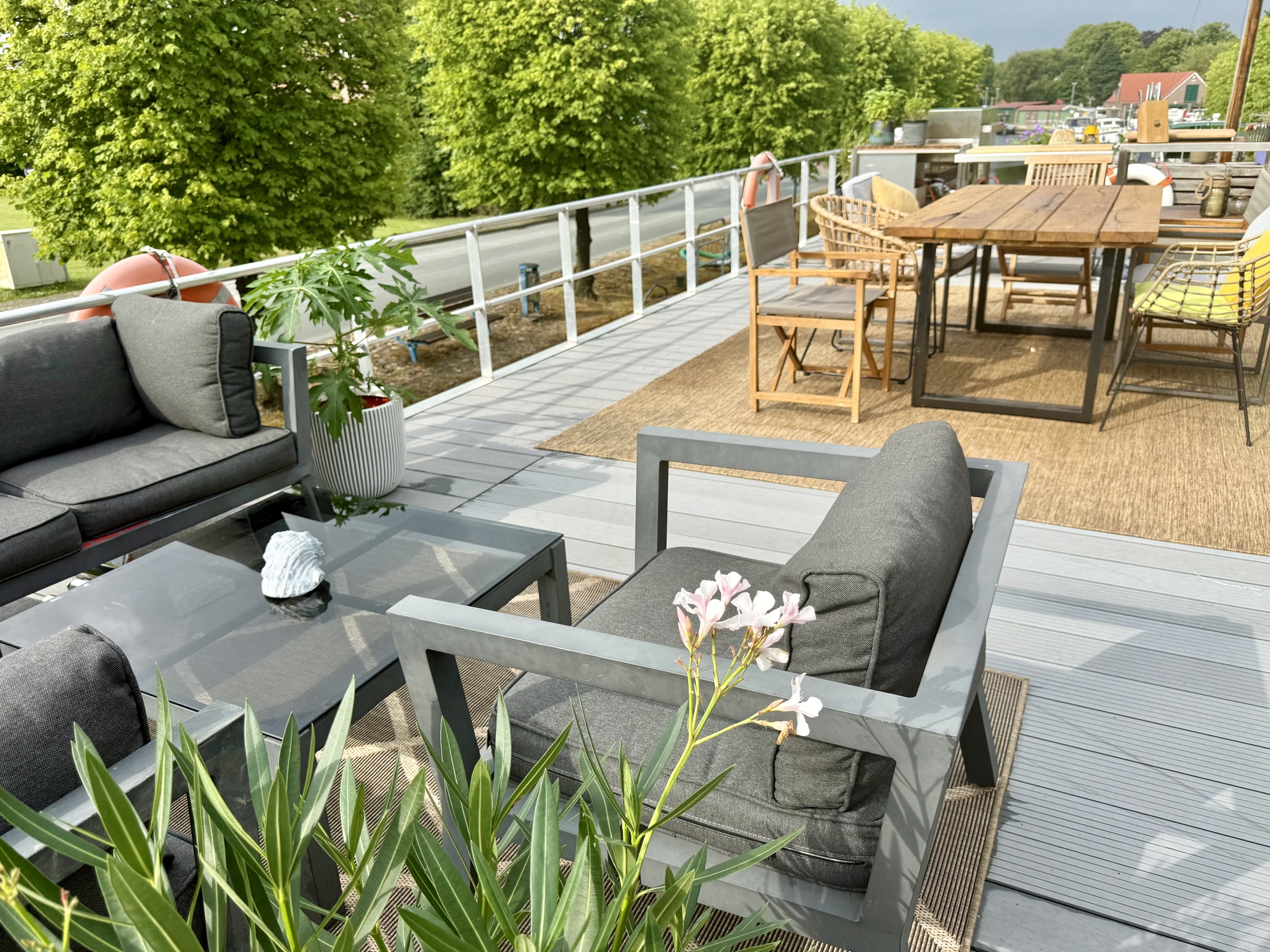 VaarAppartement 'Black Pearl' Royaal Varende Houseboat XL — foto 11 van 33
