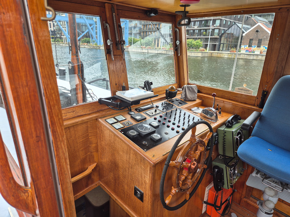 Motorsleepboot Carbon 15.63 met CBB — foto 22 van 48