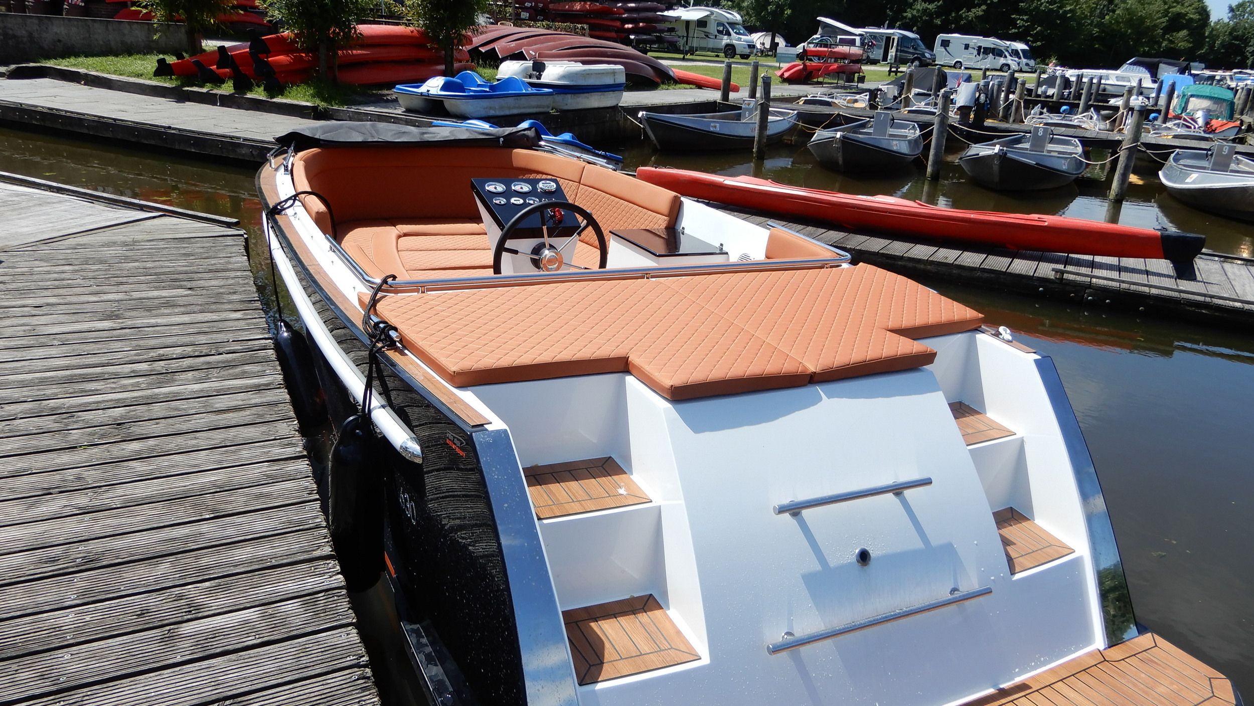 Maxima 630 tender — foto 7 van 9