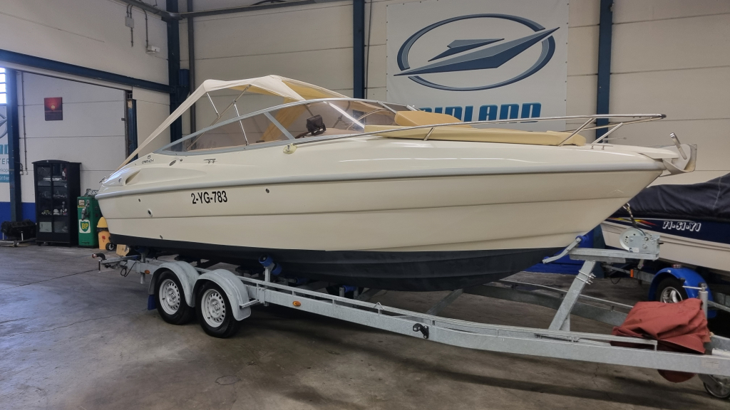 Dikke Cranchi 21 Ellipse V6-S met trailer