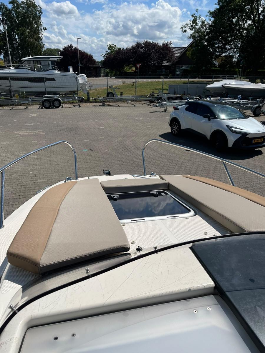 Quicksilver 555 Cabin — foto 12 van 17