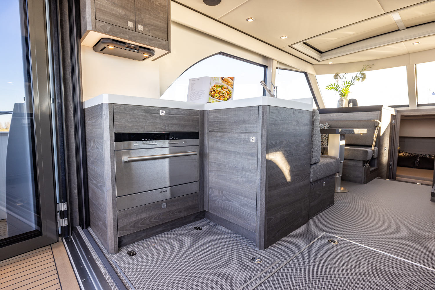 Boarncruiser 1280 Elegance Sedan - HYBRIDE — foto 22 van 33