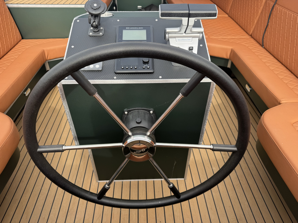 AluShip E-700 sloep — foto 8 van 32