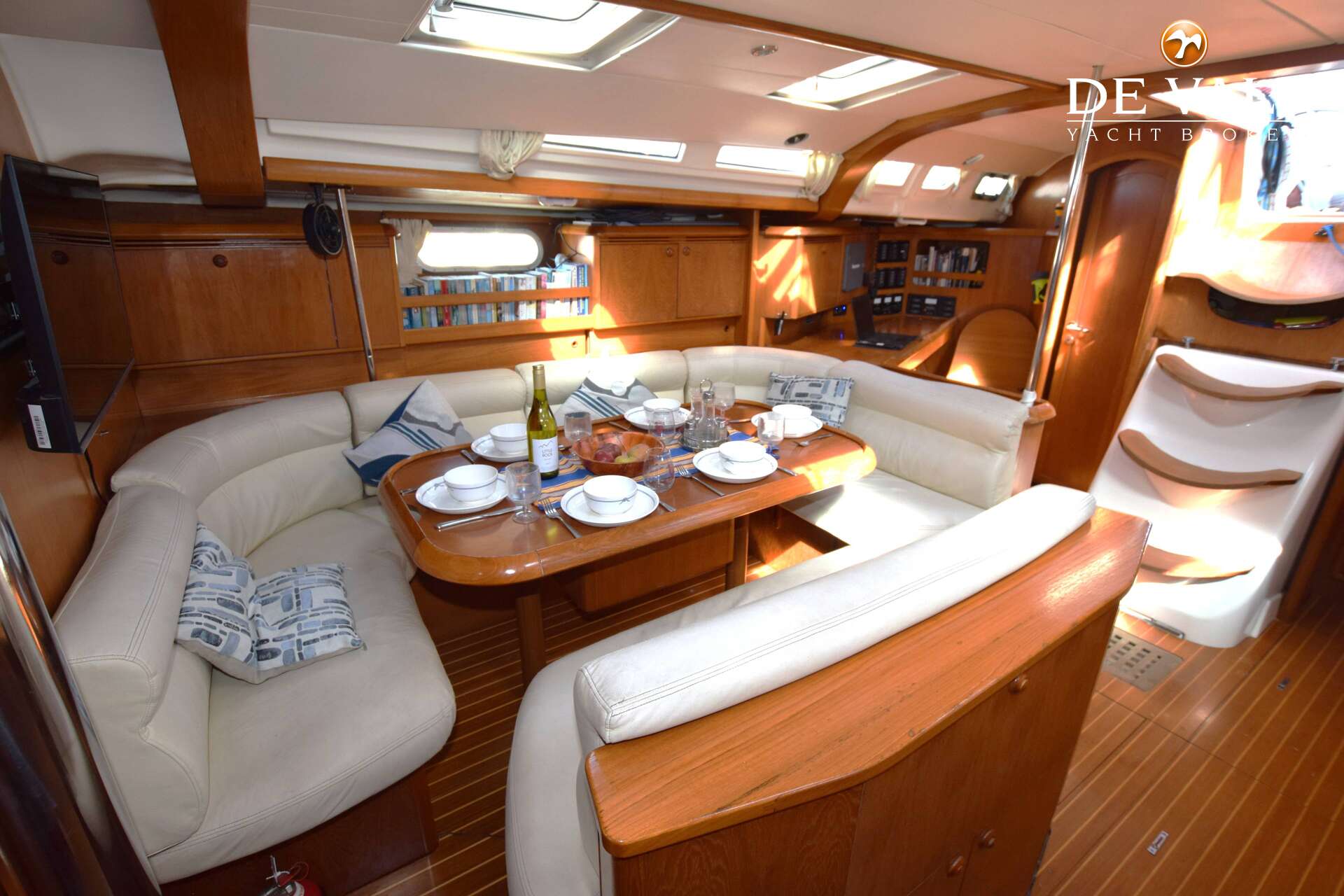 Jeanneau Sun Odyssey 49 — foto 21 van 38
