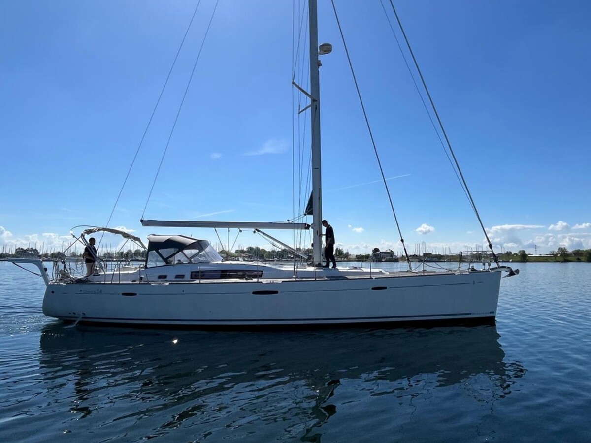 Beneteau Oceanis 54