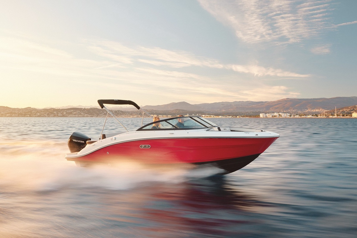 Sea Ray SPX 210 Outboard — foto 1 van 12