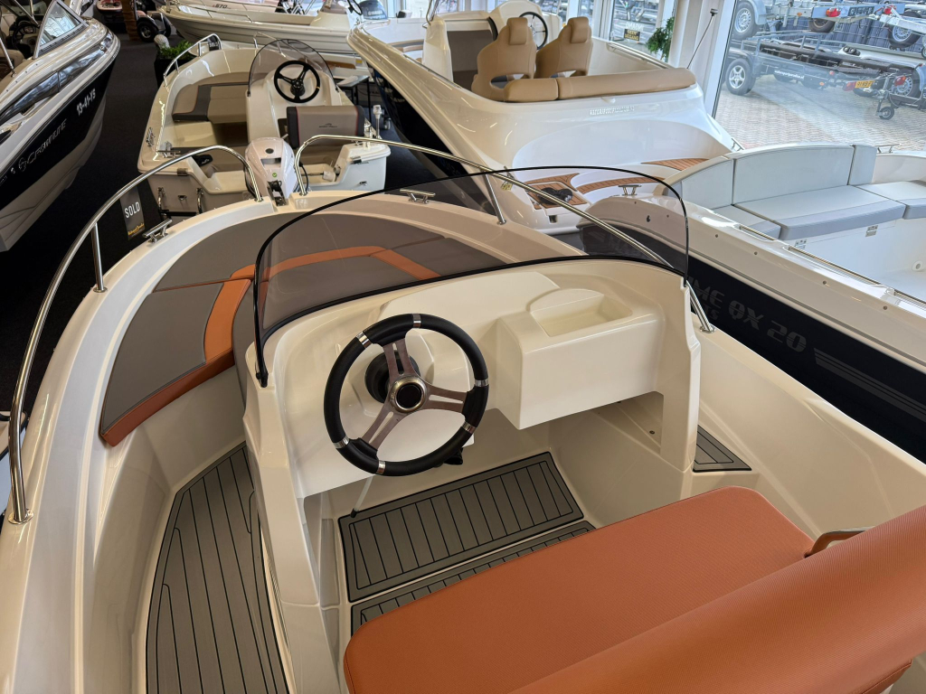 AM Yacht 520 Open — foto 7 van 16
