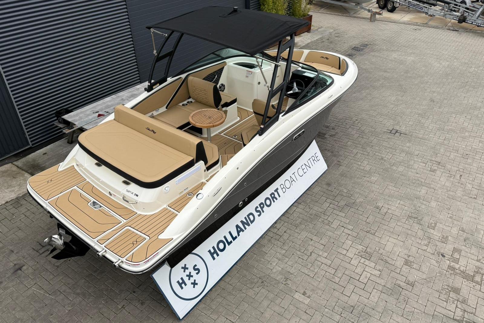 Sea Ray SPX 210 — foto 8 van 41