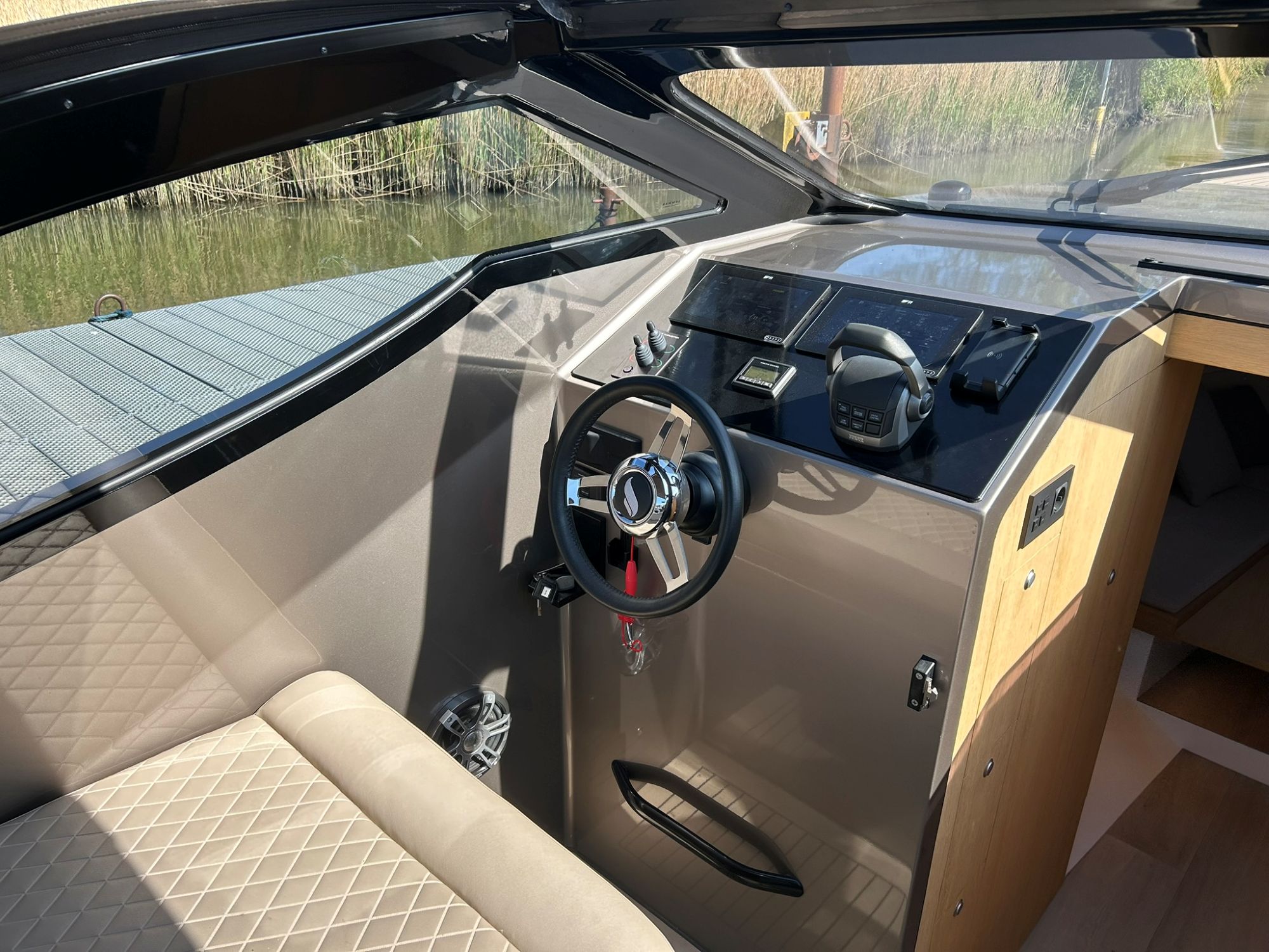 Sichterman T38 met Volvo Penta D4-300 DPI — foto 7 van 24