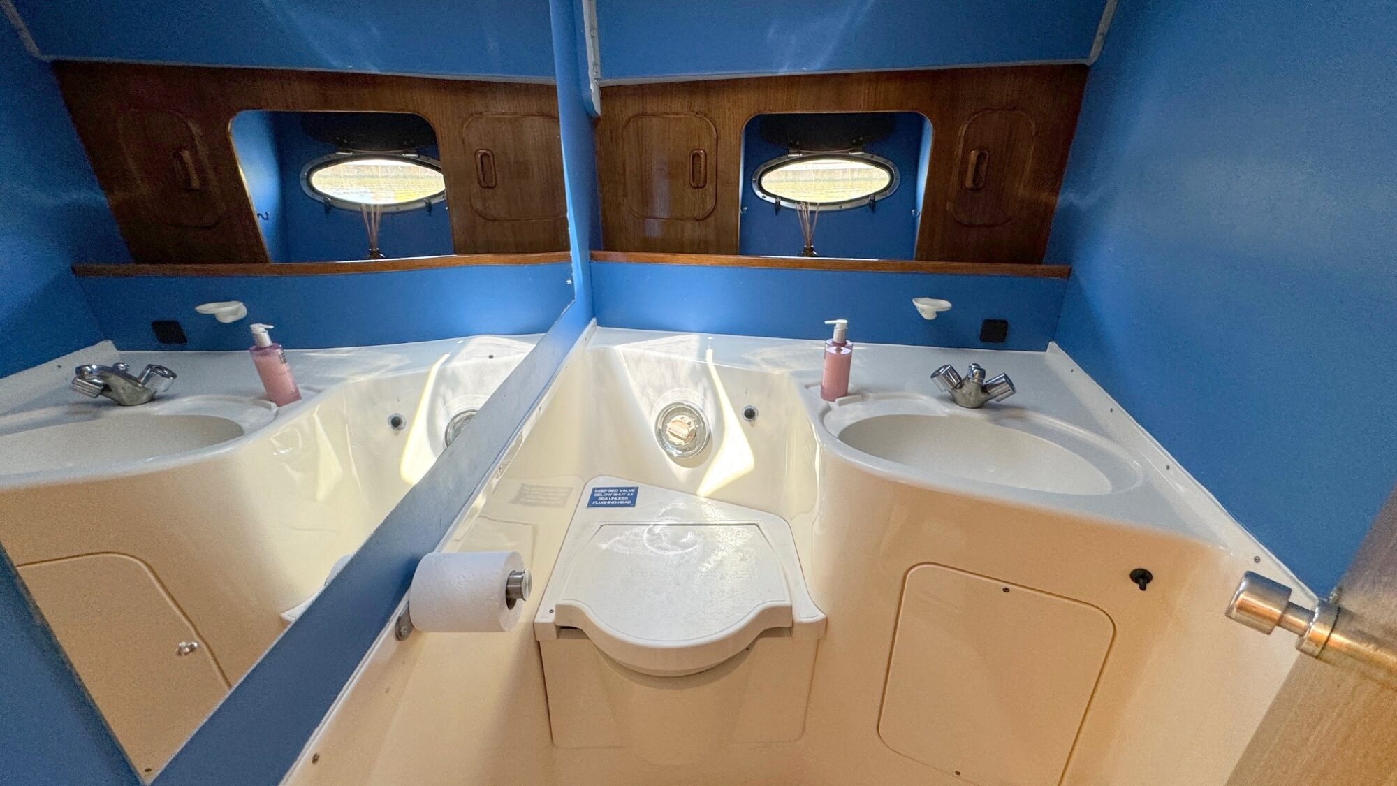 Whitewater Wolfe 46 Flybridge — foto 22 van 31