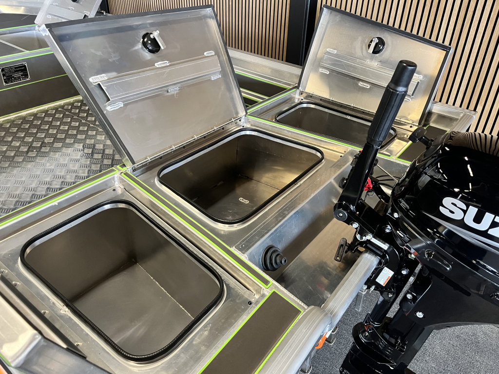 Kerman M428 visboot | Suzuki 9.9PK | VanClaes 750 trailer — foto 6 van 14